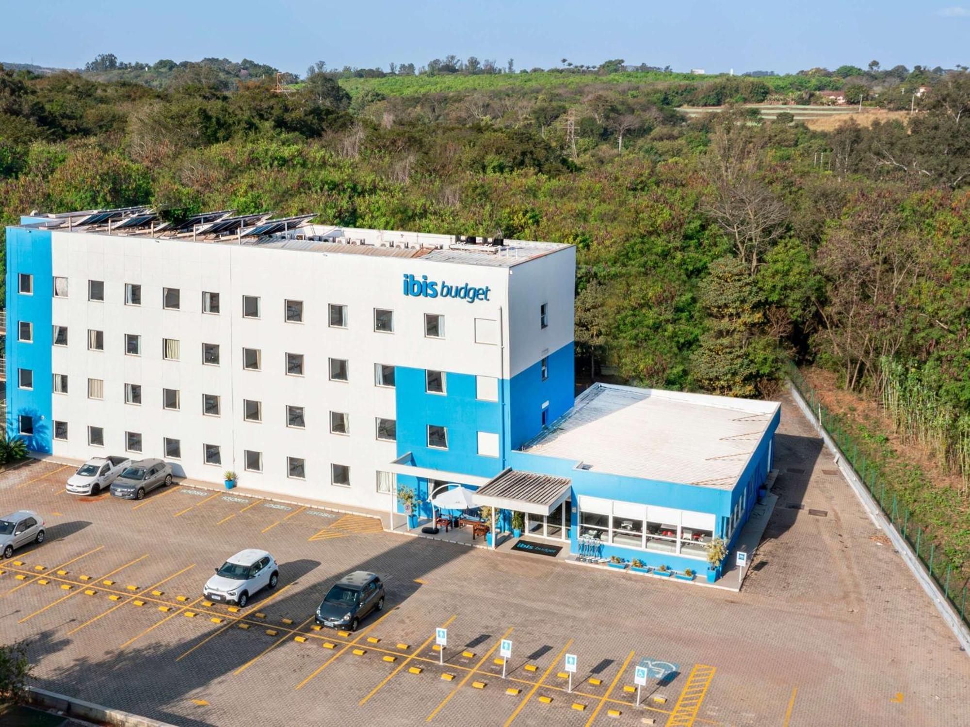 Ibis Budget Hotel 2*